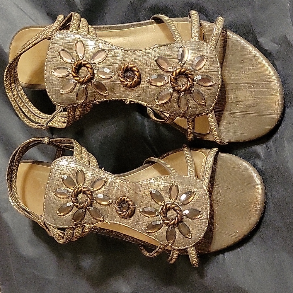 Dress shoes